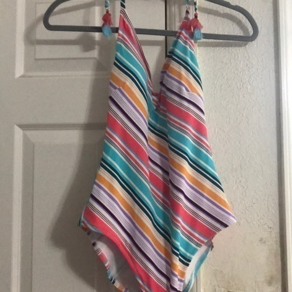 Jessica Simpson one-piece swimsuit